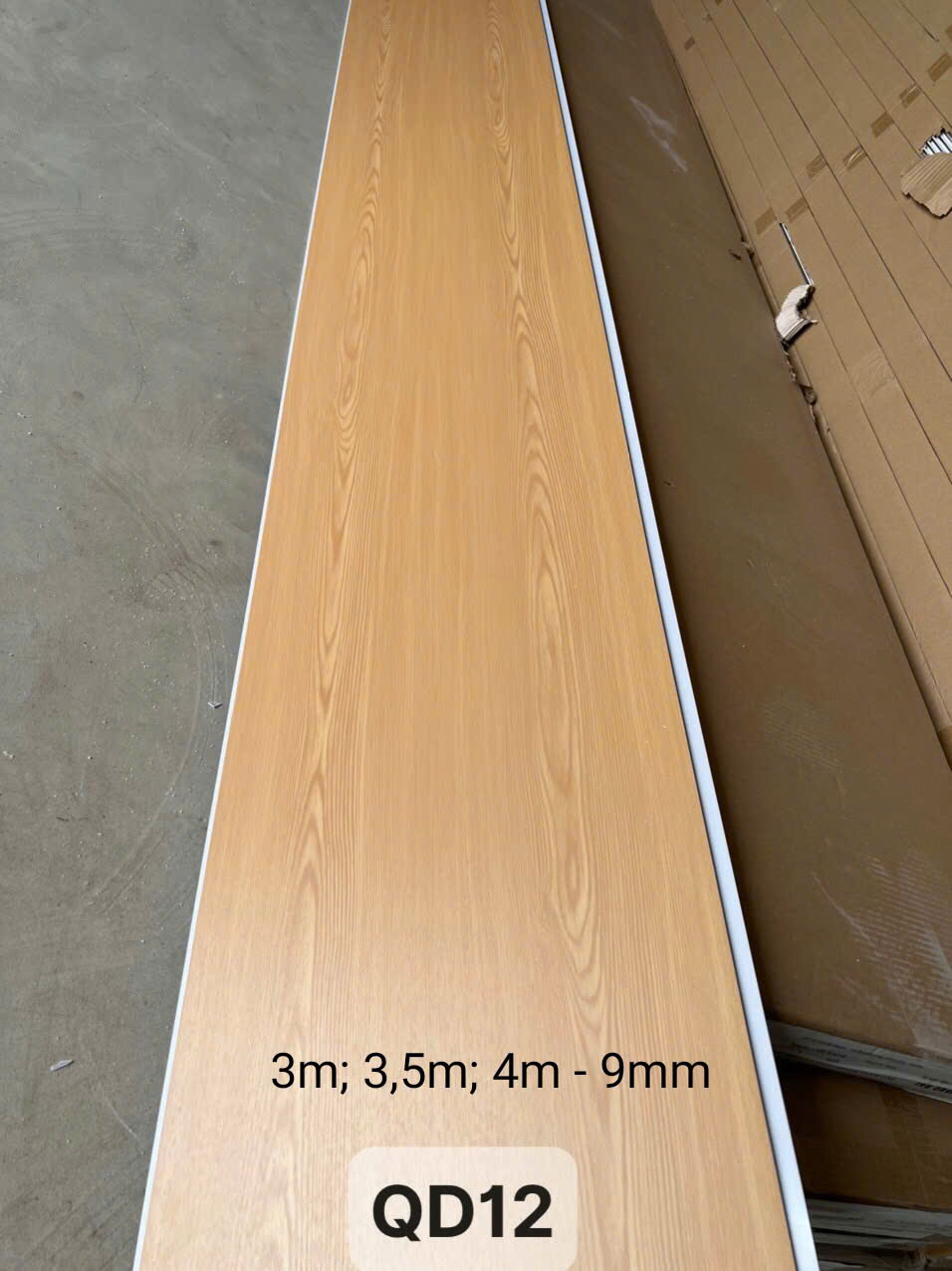 Nhựa ốp tường phòng ngủ QD12