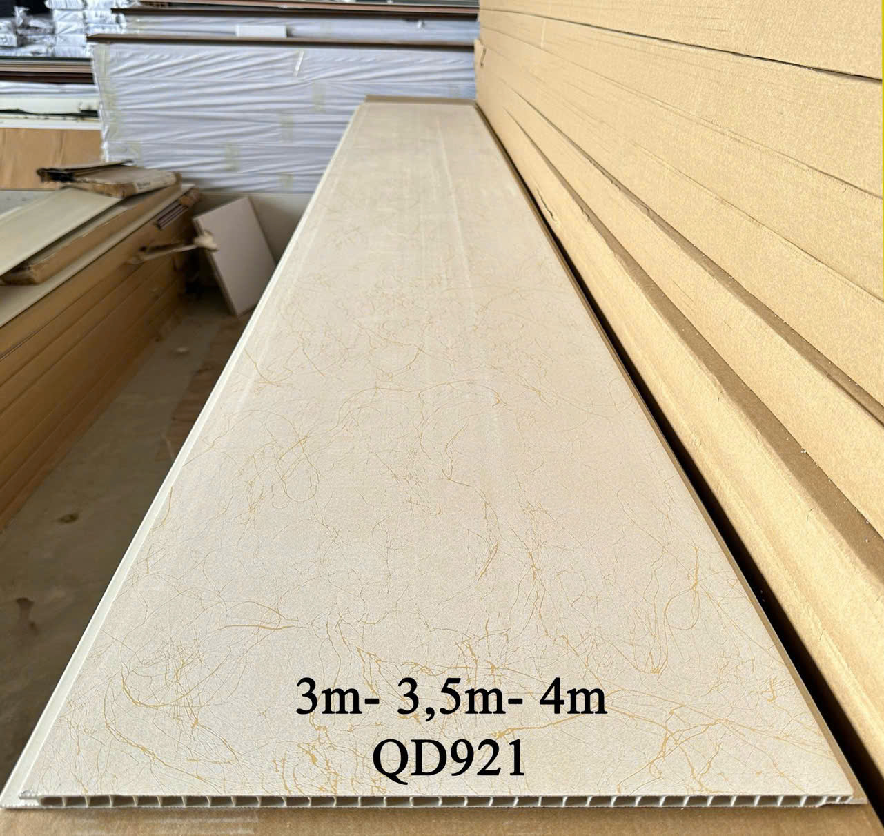 Nhựa ốp tường phòng ngủ QD921